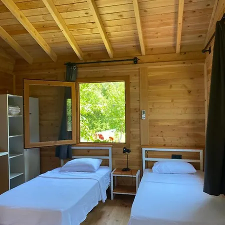 Inlice Uenzile Inlice Kamp Bed & Breakfast